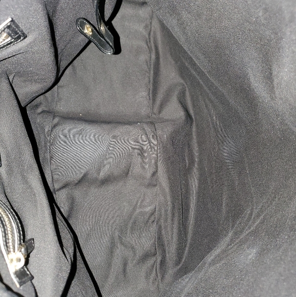 Authentic Gucci Pelham Handbag - Picture 11 of 16